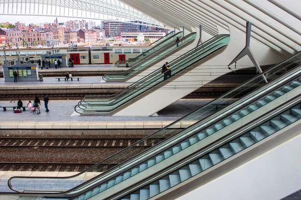 Futuristic Liege-Guillemins railway station — Stock Photo, Image