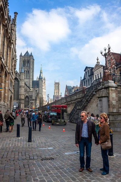 Tourists in city center of Gent — Stock Photo, Image