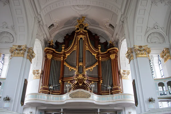 Órgano en la iglesia de San Miguel —  Fotos de Stock