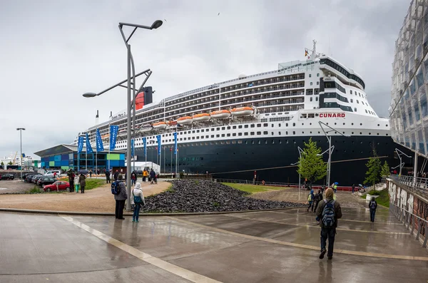 Transatlantiska ocean liner rms queen mary 2 — Stockfoto