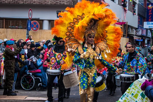 Gente en un carnaval en Colonia — Foto de Stock