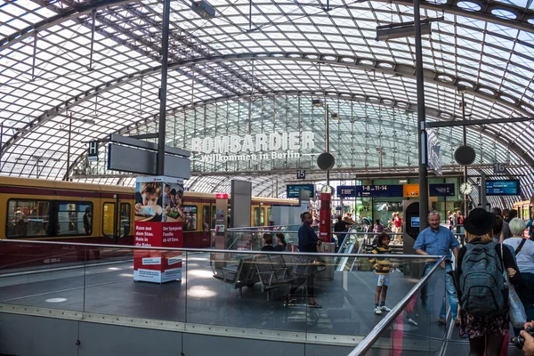 Central railway station in Berlin — Stock Photo, Image