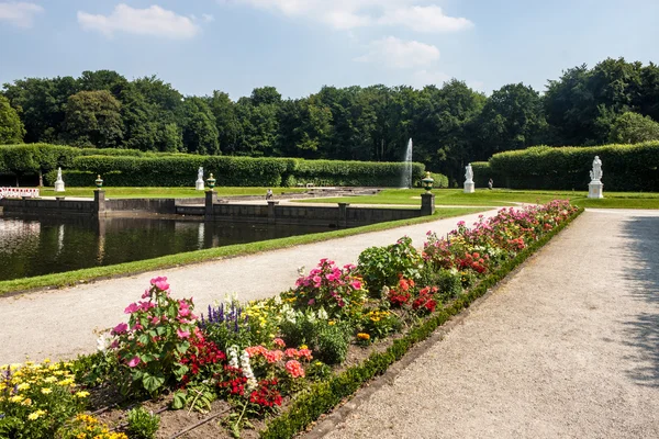 Jardim do castelo em Bruhl — Fotografia de Stock