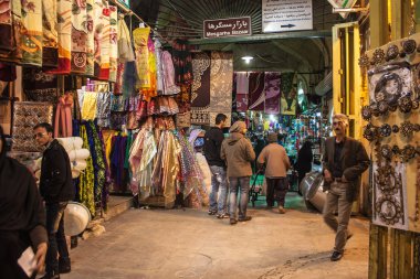 insanlar içinde Şiraz'ın Bazaarı