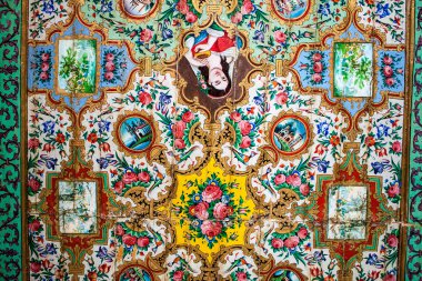 qavam (ghavam) ev tavan resimlerinde