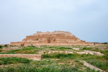 Zikkurat Choqa Zanbil