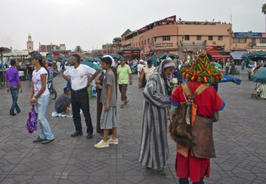 Marakeş'te jema el fna Meydanı