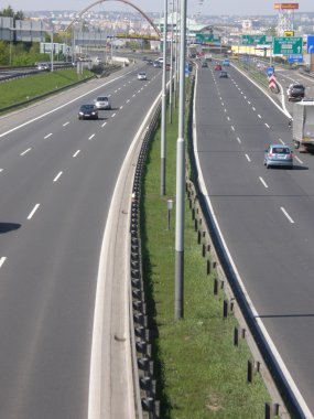 Prag'da bir karayolu trafik