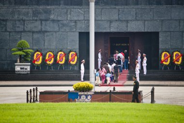 ziyaretçi sayısı ho chi minh mausoleum