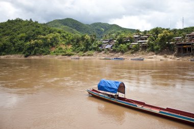 köy muang khua