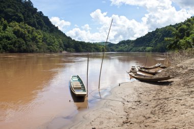  Nam ou Nehri