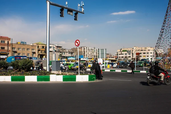 Tráfico en la plaza Imam Jomeini — Foto de Stock