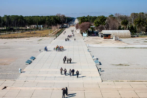 La gente visita le rovine dell'antica Persepolis — Foto Stock