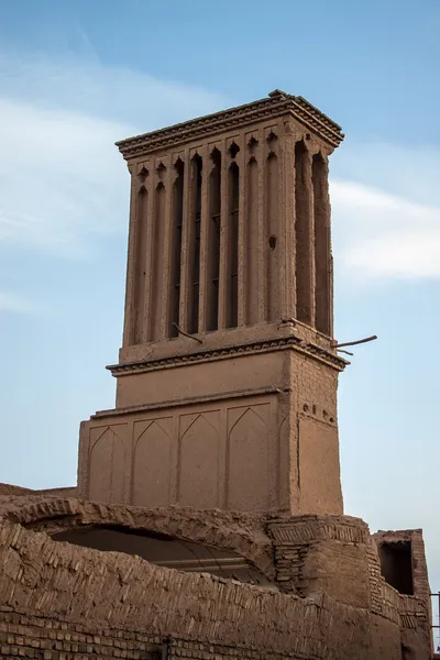 Traditionele wind toren in yazd — Stockfoto
