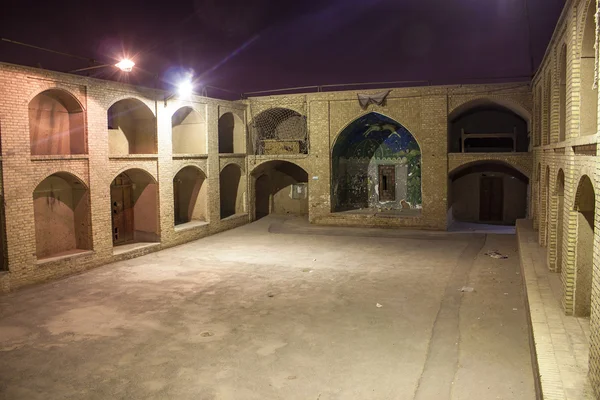 Cour d'une maison à Yazd — Photo