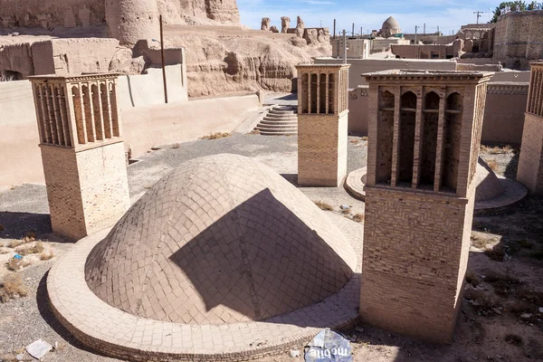 Cisterna d'acqua nella città desertica di Naein — Foto Stock