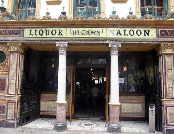 Crown Liquor Saloon — Stock Photo, Image