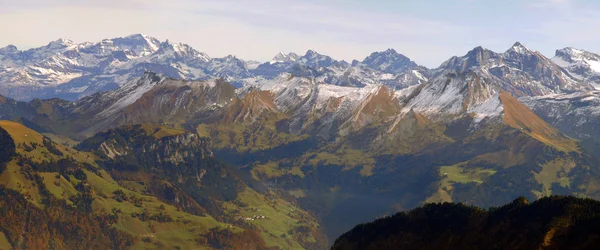 Pilatus Dağı zirvesine panoramik görünüm — Stok fotoğraf