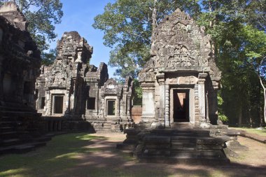 Antik angkor tapınakları kalıntıları