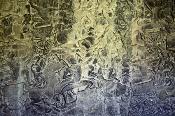 アンコール ワット寺院の壁に古代彫刻 — ストック写真