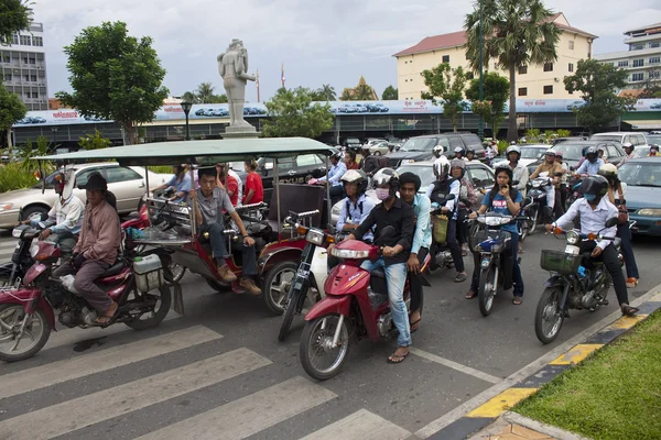 Ulicy traffict w pnom penh — Zdjęcie stockowe