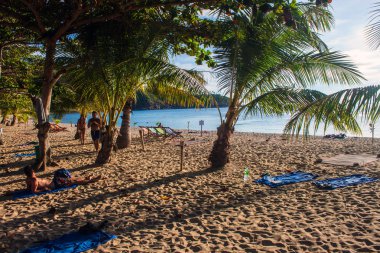 Mae Haad beach 