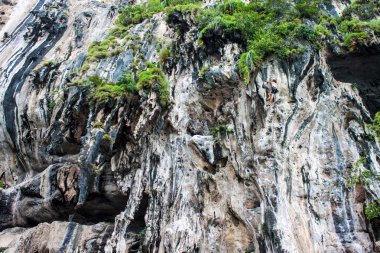  Railay beach üzerinde dağcılık