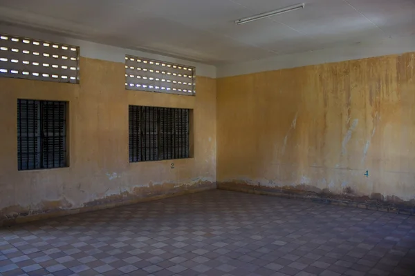 Cell in Tuol Sleng  (S21) Prison — Stock Photo, Image