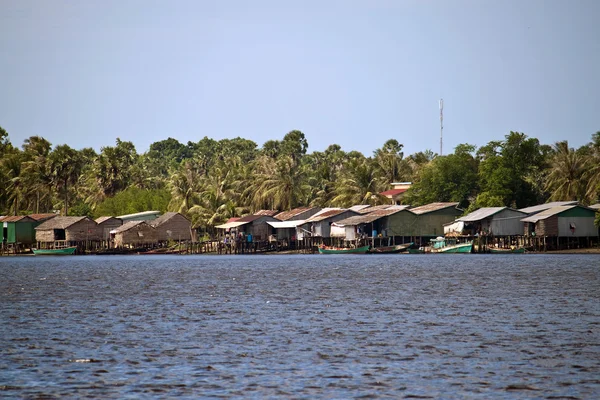 Chůda domy ve městě kampot — Stock fotografie