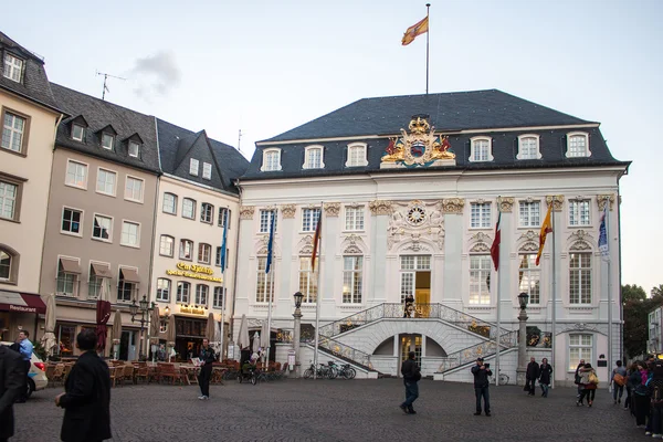 Antiguo Ayuntamiento en la Plaza del Mercado de Bonn —  Fotos de Stock