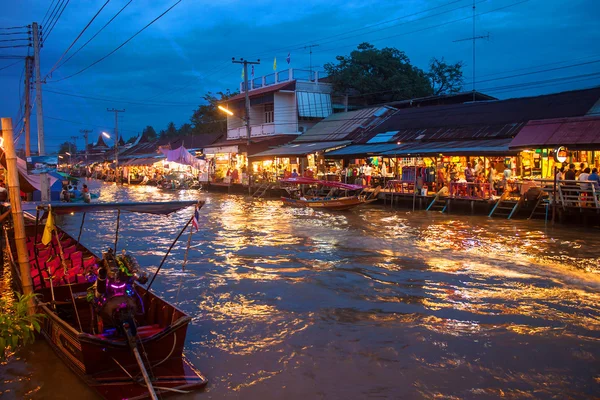 Ampahwa floating market — Stock Photo, Image