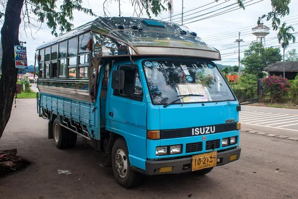 Moyens de transport locaux (camion de passagers) ) — Photo