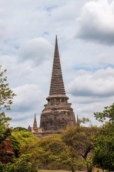 Stoepa bij wat phra sri sanphet tempel — Stockfoto