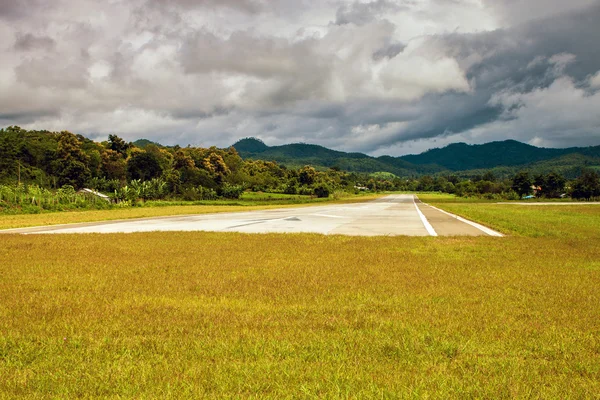 Aeropuerto en Pai —  Fotos de Stock