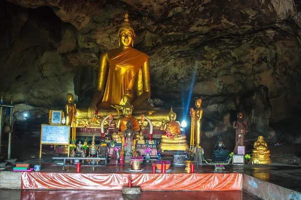 Templo da caverna — Fotografia de Stock