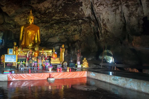 Cave Tempel — Stockfoto