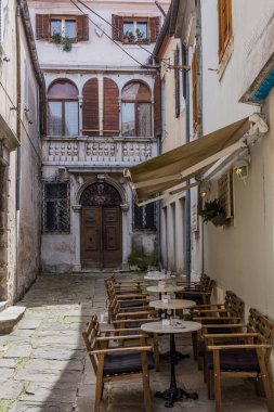 Slovenya Koper 'de açık hava kafe