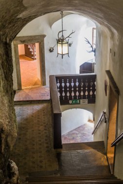 PREDJAMA, SLOVENIA - 17 Mayıs 2019: Predjama Şatosu, Slovenya