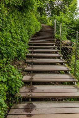 Slovenya 'daki Ljubljana şatosuna giden yol