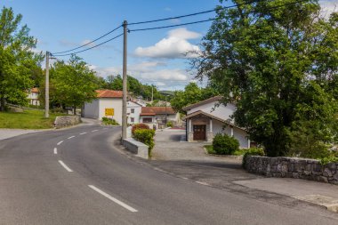 Slovenya 'nın Matavun köyü manzarası