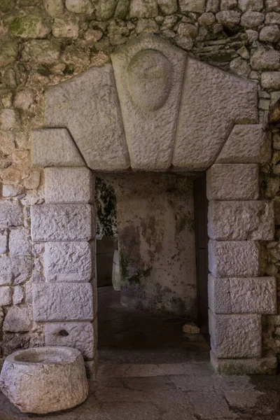 Slovenya Nın Predjama Şatosundaki Kapı — Stok fotoğraf