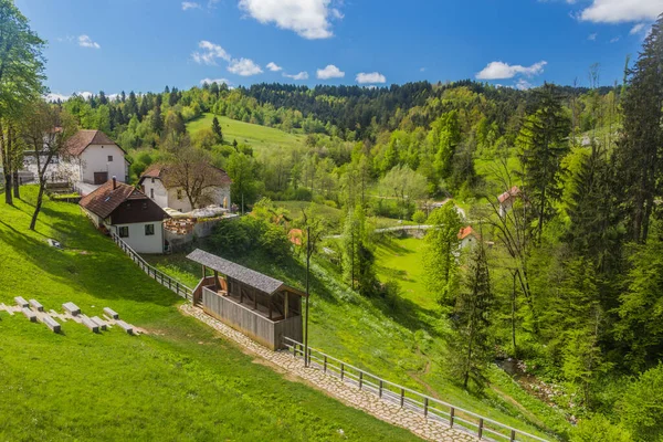 Výhled Krajiny Hradu Predjama Slovinsko — Stock fotografie