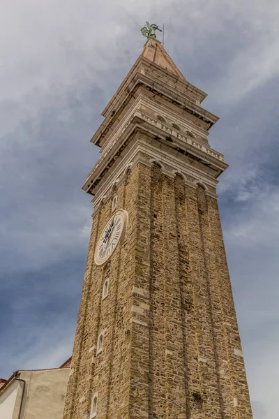 Campanario Ciudad Piran Eslovenia — Foto de Stock