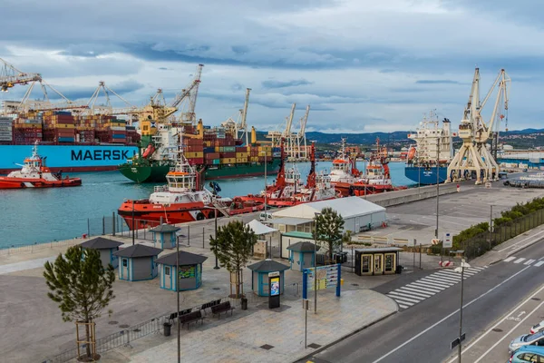 Koper Slovenia May 2019 Container Ship Cranes Koper Harbor Slovenia — стокове фото
