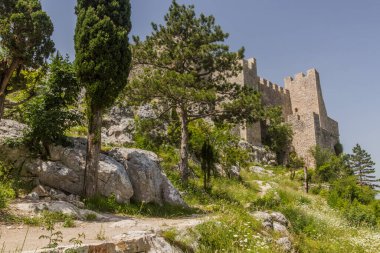 Bosna-Hersek 'in Mostar kenti yakınlarındaki Blagaj Kalesi (Stjepan-grad)