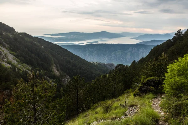 Karadağ Lovcen Ulusal Parkından Kotor Körfezi Manzarası — Stok fotoğraf