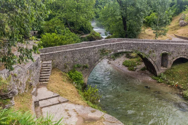 Παλιά Οθωμανική Γέφυρα Στην Ποντγκόριτσα Πρωτεύουσα Του Μαυροβουνίου — Φωτογραφία Αρχείου