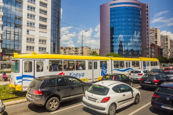 Sarajevo Bosnien Und Herzegovina Juni 2019 Befahrene Straße Mit Straßenbahn — Stockfoto