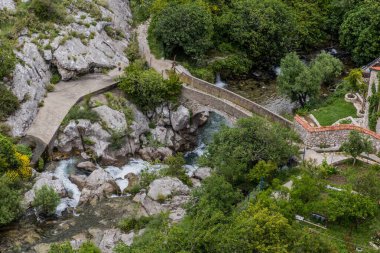 Karadağ 'ın Bar kentindeki Bunar Nehri üzerindeki taş köprü