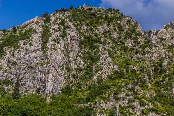Murallas Ciudad Las Rocas Sobre Kotor Montenegro — Foto de Stock